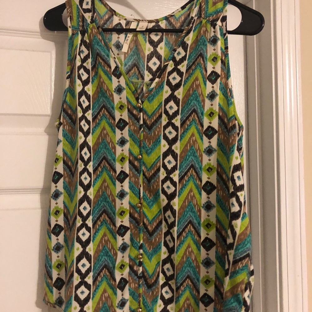 Button up tank